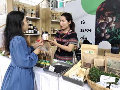 Over 1,000 spice products on display in Ho Chi Minh City